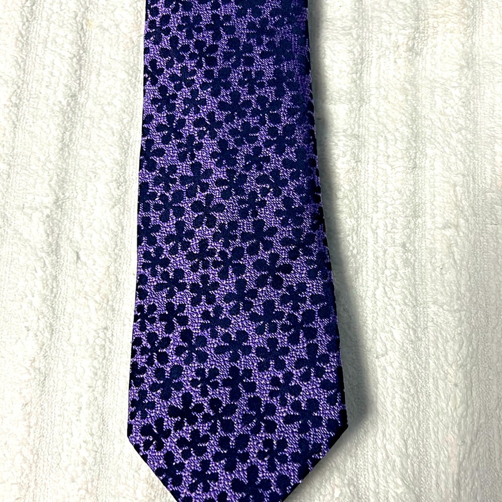 Barney’s New York necktie